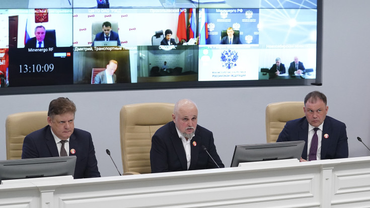 Анатолий Серышев посетил социальные объекты Кемеровской области Анатолий Серышев посетил социальные объекты Кемеровской области 1